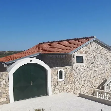 Holiday home Korona Zaton (Sibenik-Knin)
